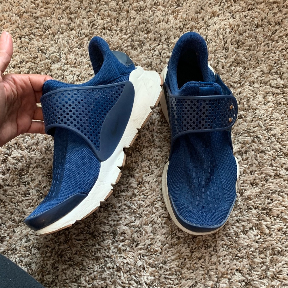 Navy Nike Sock Dart